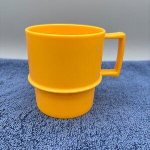 Tupperware Yellow Harvest 8oz Coffee/Tea Mug